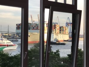 Hochzeits Location mitten im Hamburger Hafen